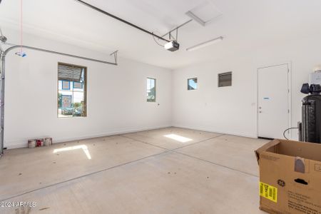 New construction Single-Family house 8628 W Solano Dr, Glendale, AZ 85305 Hampton- photo 61 61