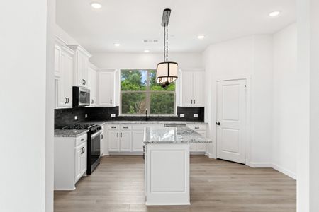 New construction Single-Family house 8322 Cottonwood Creek Trl, Wylie, TX 75098 plan Waterview - image 8