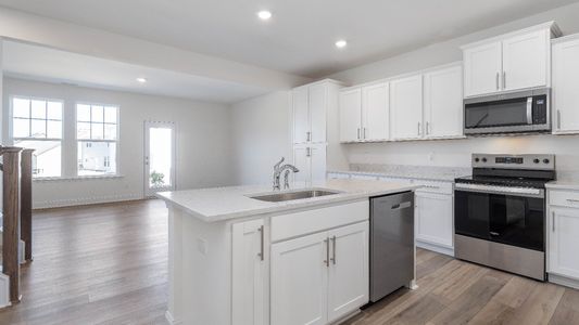 New construction Townhouse house 945 Kensley Grove Ln, Fuquay Varina, NC 27526 plan Litchfield - image 6
