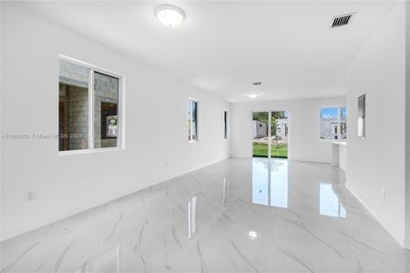 New construction Townhouse house 22425 Sw 125 Ave, Unit 22425, Miami, FL 33170 - photo 10 10