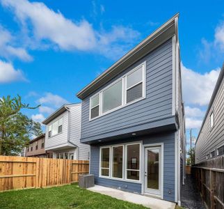 New construction Single-Family house 5238 Larkin St, Houston, TX 77007 null- photo 33 33