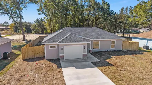 New construction Single-Family house 24310 Nw Falcon Ave, Dunnellon, FL 34431 - image
