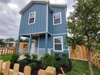 New construction Single-Family house 6438 Calhoun Rd, Houston, TX 77021 - image