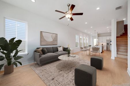 New construction Single-Family house 619 Dorstrasse, New Braunfels, TX 78130 null- photo 4 4