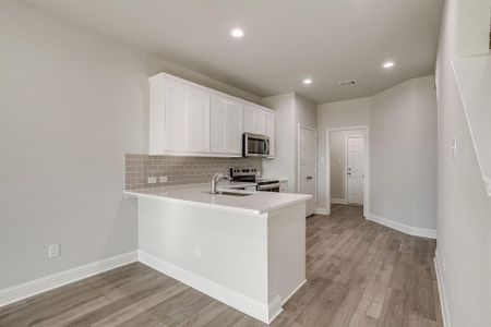 New construction Townhouse house 6811 Robert Reed Dr, Arlington, TX 76001 - image 6