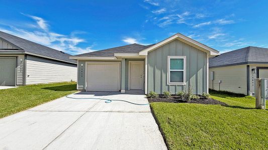 New construction Single-Family house 13048 Mccrorey Trails Dr, Conroe, TX 77303 plan Devon - image