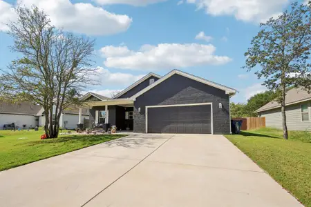 New construction Single-Family house 5616 Mesa Lp, Granbury, TX 76048 - image