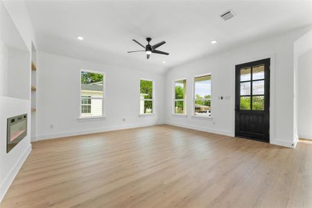 New construction Single-Family house 2915 Nw Loraine St, Fort Worth, TX 76106 null- photo 5 5