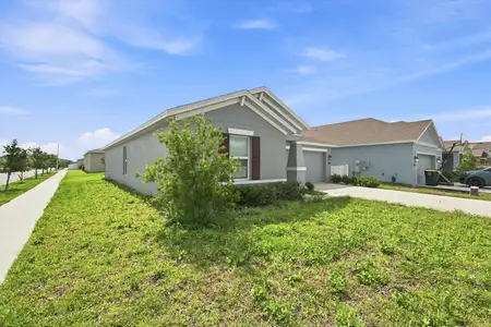 New construction Single-Family house 173 Adventure Ave, Davenport, FL 33837 - image