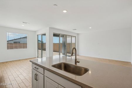 New construction Single-Family house 7677 W Avenida Del Rey, Peoria, AZ 85383 null- photo 9 9