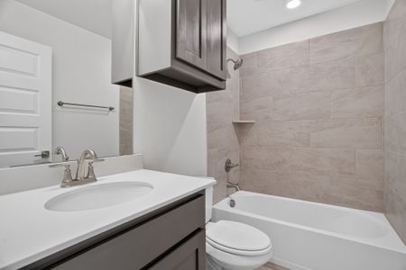 New construction Single-Family house 1422 Quail Creek Dr, Cleburne, TX 76033 plan Belford - image 15