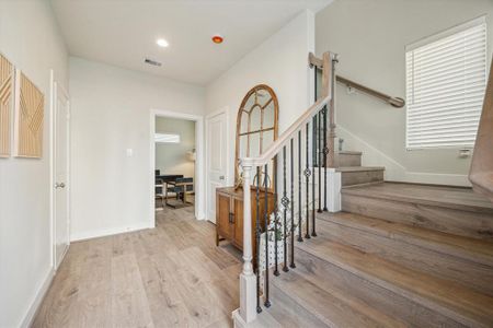 New construction Single-Family house 8503 Kolbe Village Way, Houston, TX 77055 null- photo 7 7