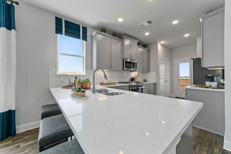 New construction Single-Family house 12770 Charismatic Pkwy, Frisco, TX 75035 plan Symmetry D377 - image 16