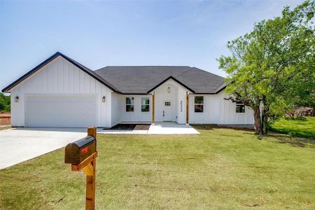 New construction Single-Family house 233 Lakeshore Dr, Runaway Bay, TX 76426 - image