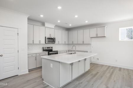 New construction Single-Family house 701 Highview Dr, Benson, NC 27504 plan Ellerbe - image 7