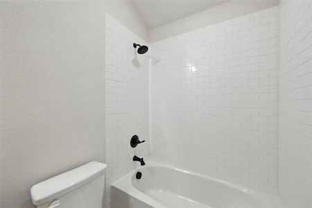 New construction Single-Family house 1401 Quail Creek Dr, Cleburne, TX 76033 plan Essex - image 11