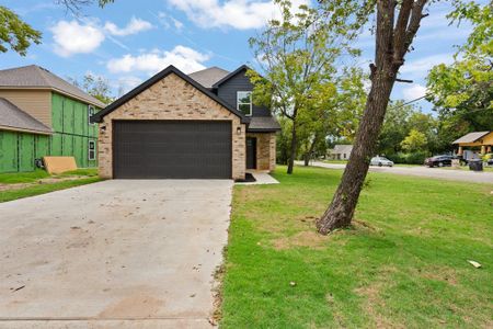 New construction Single-Family house 202 Robbins Street, Cleburne, TX 76031 - photo 0