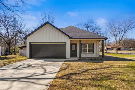 New construction Single-Family house 702 S 28Th St, Corsicana, TX 75110 - image