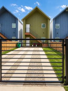 New construction Single-Family house 407 Calloway St, Unit A - B, Houston, TX 77029 - image