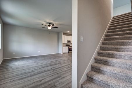 New construction Single-Family house 3417 Meteor Night, Converse, TX 78109 The Douglas B- photo 23 23