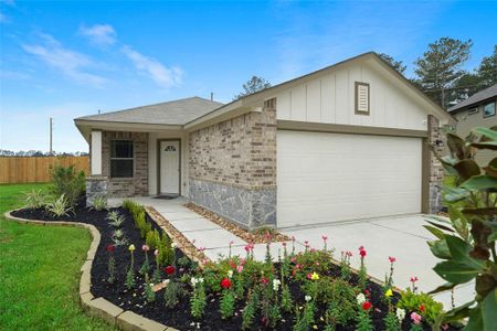 New construction Single-Family house 5313 Basquiat Drive, Houston, TX 77048 - photo 0