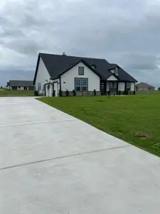 New construction Single-Family house 127 Big Sky Rd, Decatur, TX 76234 plan Salado - image