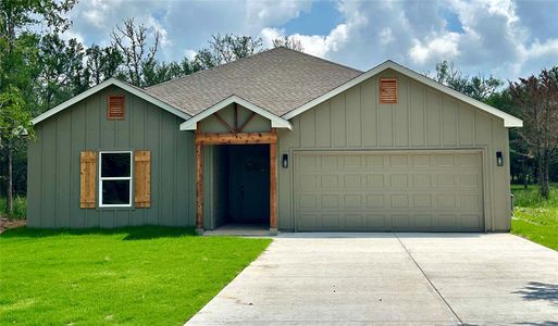 New construction Single-Family house 138 E Pauwela Ln, Bastrop, TX 78602 - photo 0