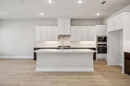 New construction Single-Family house 523 Blackwater Trl, Waxahachie, TX 75165 plan Denali - image 9