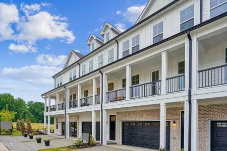 New construction Townhouse house 9 E Tiger Lily Trl, Unit 52, Clayton, NC 27527 - image