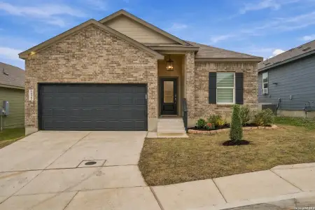 New construction Single-Family house 5425 Cloves Cv, St. Hedwig, TX 78152 plan Thayer - image