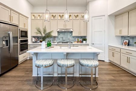 New construction Single-Family house 12311 Sweet Gum Dr, Mont Belvieu, TX 77523 plan Escalade - image 5