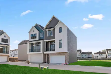 New construction Single-Family house 8705 Cosenza Ln, Houston, TX 77055 - image