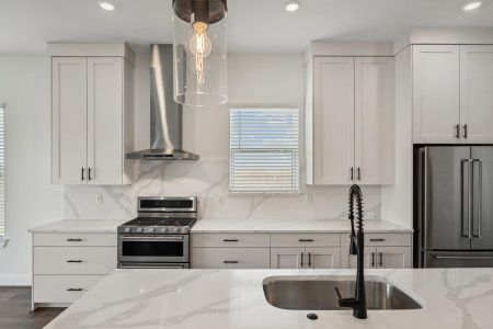 New construction Single-Family house 1821 Drover Ln, Rosenberg, TX 77471 - image 7