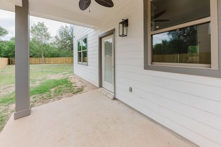 New construction Single-Family house 122 W Kikipua Ln, Bastrop, TX 78602 null- photo 26 26