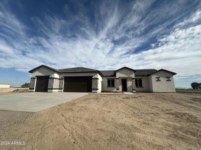 New construction Single-Family house 7927 S 220Th Ln, Buckeye, AZ 85326 - photo 0