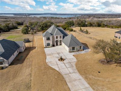 New construction Single-Family house 129 Helton Dr, Granbury, TX 76049 null- photo 2 2