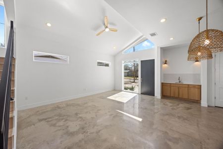 New construction Single-Family house 106 W Croslin St, Unit 1, Austin, TX 78752 - image 17