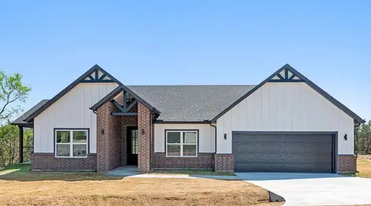 New construction Single-Family house 5026 Elizabeth St, Granbury, TX 76048 - image