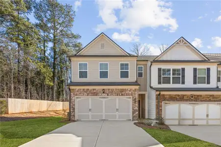 New construction Townhouse house 5611 Chickory Dr, Flowery Branch, GA 30542 - image