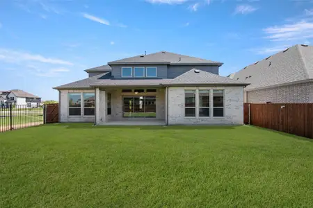 New construction Single-Family house 2100 Pelican Dr, Mansfield, TX 76063 plan Boston 2F (w/Media) - image