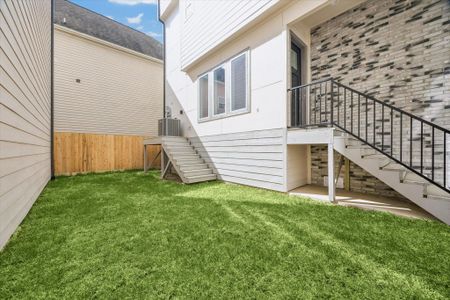 New construction Single-Family house 1403 W 21St St, Unit D, Houston, TX 77008 - image 3