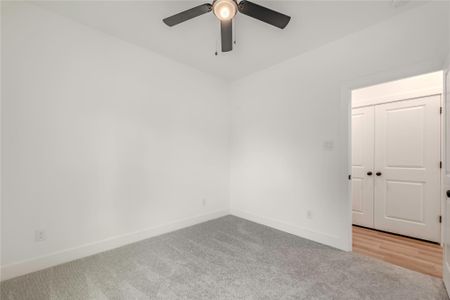 New construction Single-Family house 9527 Beckley St, Houston, TX 77088 - image 19