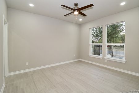 New construction Single-Family house 8026 Airlift Ave, San Antonio, TX 78227 null- photo 6 6