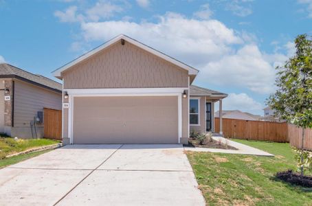 New construction Single-Family house 104 Lucky Texan Road, Jarrell, TX 76537 Plan 1548- photo 0