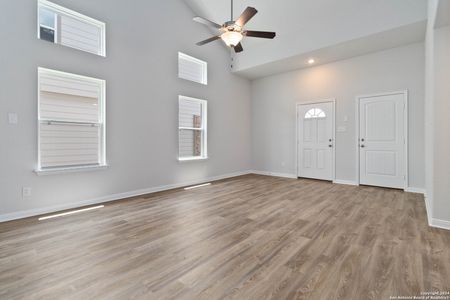 New construction Single-Family house 630 River Run Way, San Antonio, TX 78219 Telluride- photo 1 1