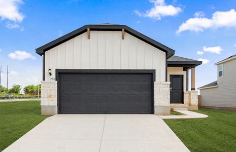 New construction Single-Family house 210 Golden Bell Wy, Buda, TX 78610 plan Beeville - image