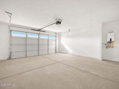 New construction Single-Family house 37358 W San Clemente St, Maricopa, AZ 85138 Arlo- photo 12 12