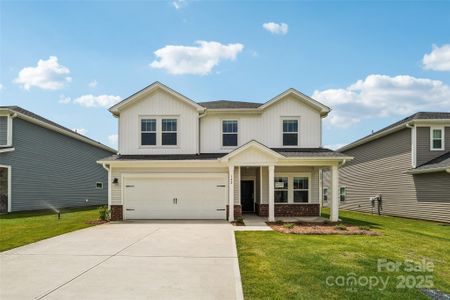 New construction Single-Family house 2118 Sunflower Cir, Newton, NC 28658 - image