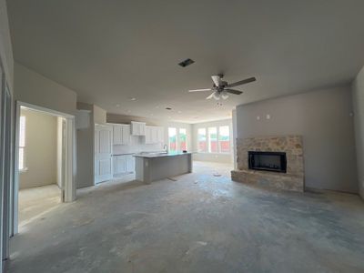 New construction Single-Family house 1300 Hickory Ct, Weatherford, TX 76086 Cascade II- photo 16 16