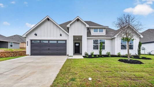 New construction Single-Family house 4207 Cornerstone Cir, Granbury, TX 76048 plan Emory - image